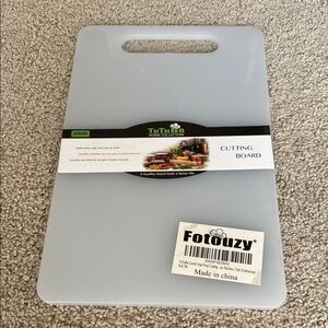 Brand New Fotouzy Plastic Utility Cutting Board with Handles (White)